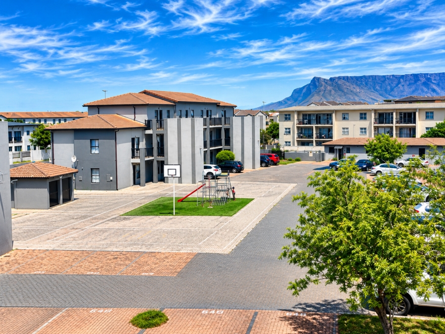 2 Bedroom Property for Sale in Parklands East Western Cape